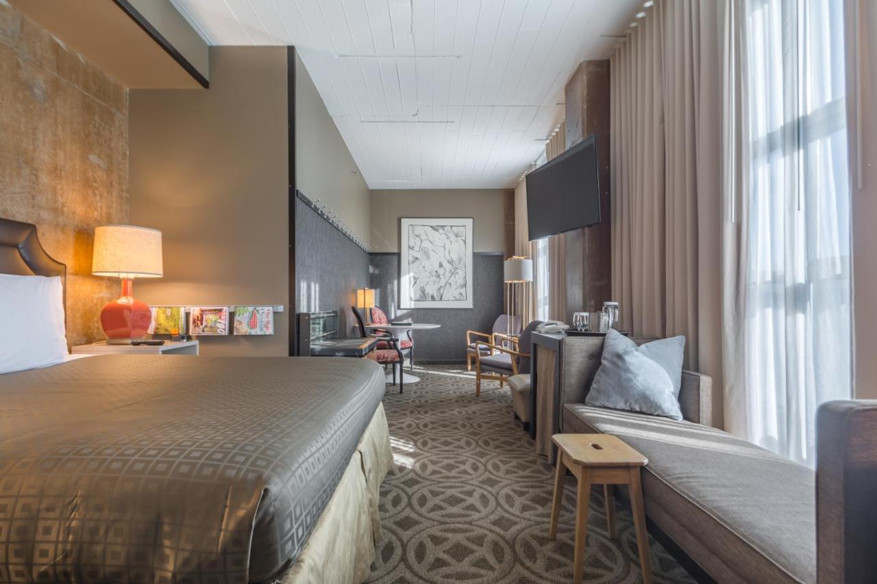 Proximity Hotel Greensboro Luaran gambar